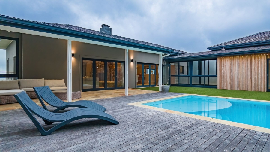 7 Bedroom Property for Sale in Pezula Private Estate Western Cape